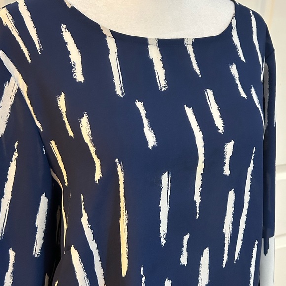 Avenue blue & white tunic, size 18/20 - Picture 2 of 4